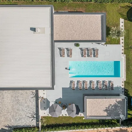 5 Bedroom In Holiday home Sivati