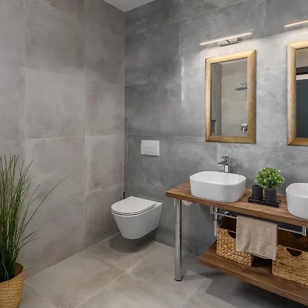 5 Bedroom In Feriehus Sivati